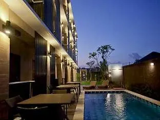 Dream @ Jimbaran Hotel 2*,